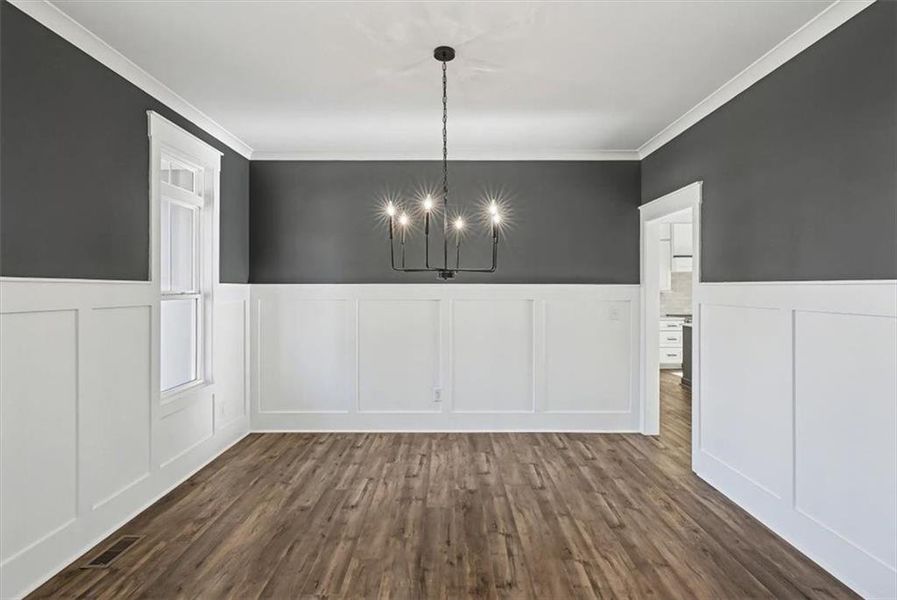 Spacious, unfurnished interior of a new home in , Waleska (Image 17).