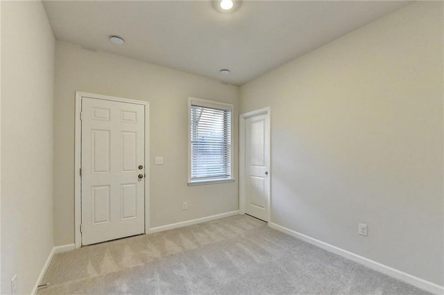Spacious, unfurnished interior of a new home in , Marietta (Image 27).