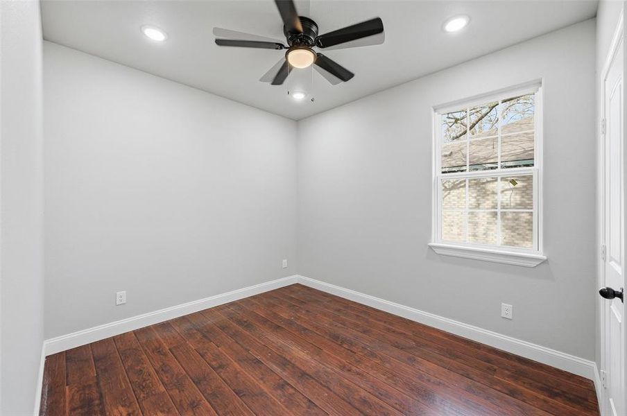 Spacious, unfurnished interior of a new home in , Cleburne (Image 14).