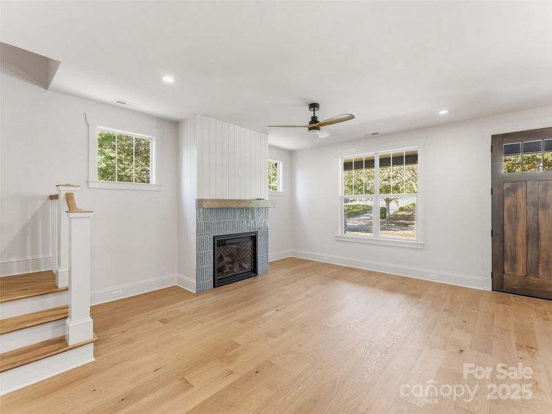 Spacious, unfurnished interior of a new home in , Brevard (Image 28).