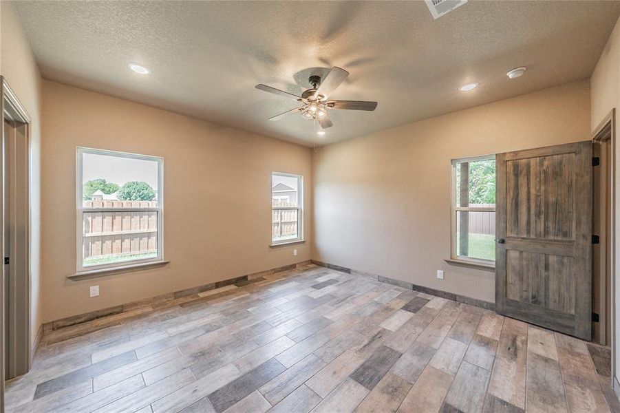 Spacious, unfurnished interior of a new home in , Bridgeport (Image 16). Spacious, unfurnished interior of a new home in , Bridgeport (Image 16).