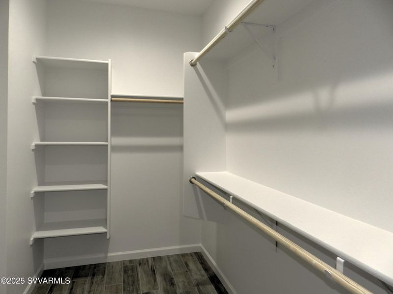 377 Malachite (13) 377 Malachite (13)