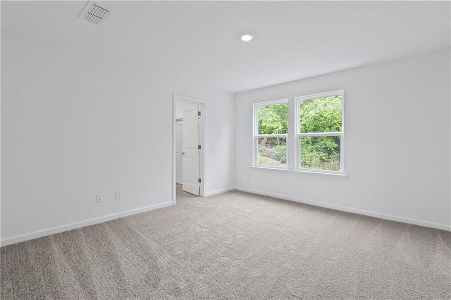 Spacious, unfurnished interior of a new home in Avery Ridge, Gainesville (Image 21).