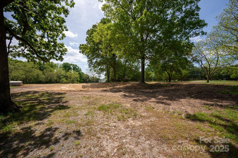 Image 37 of a home in . Image 37 of a home in .