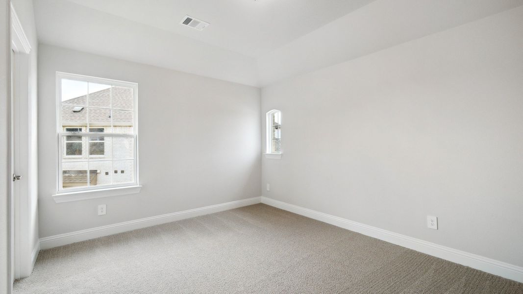 Representative furnished interior of a home built from the Brown by DRB Homes in Brookewater, Rosenberg (Image 19).
