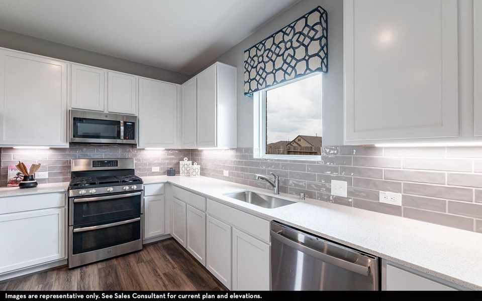 Furnished interior view inside a new home in Cielo, Conroe (Image 6).