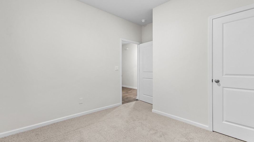Spacious, unfurnished interior of a new home in Middleton, Greensboro (Image 10).