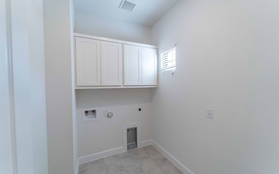 Spacious, unfurnished interior of a new home in Preserve at Lakeway, Lakeway (Image 26).