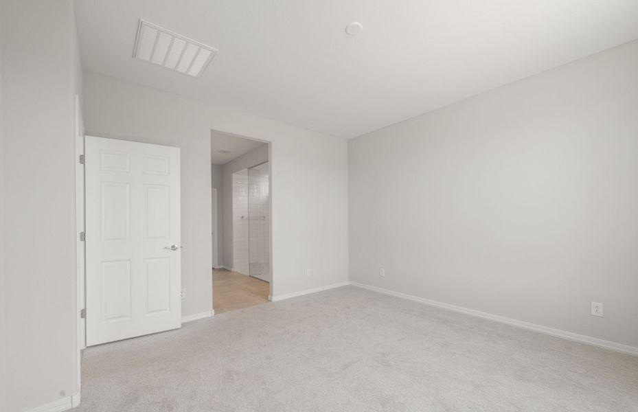 Spacious, unfurnished interior of a new home in Artisan at Asante, Surprise (Image 17).