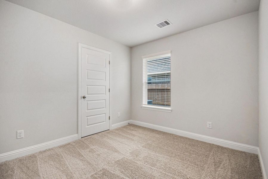 Spacious, unfurnished interior of a new home in Lago Mar, Texas City (Image 15). Spacious, unfurnished interior of a new home in Lago Mar, Texas City (Image 15).