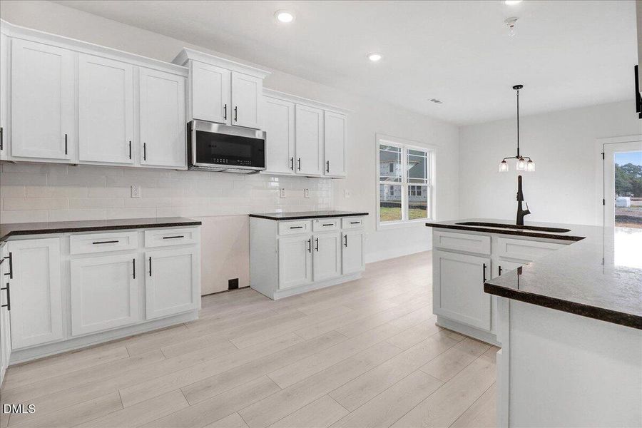 24-102 Oxford Court-24