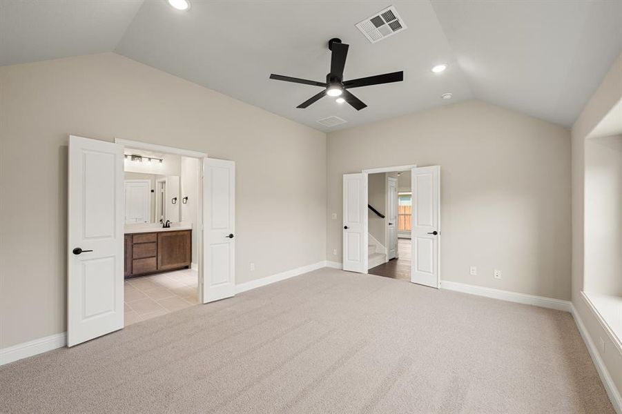 Spacious, unfurnished interior of a new home in Sable Creek, Sanger (Image 17).