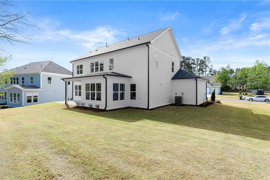 Exterior details and patio area of a home in Hillgrove Preserve, Powder Springs (Image 22).