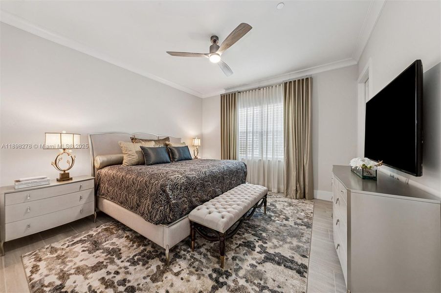 Furnished interior view inside a new home in , Palm Beach Gardens (Image 4).