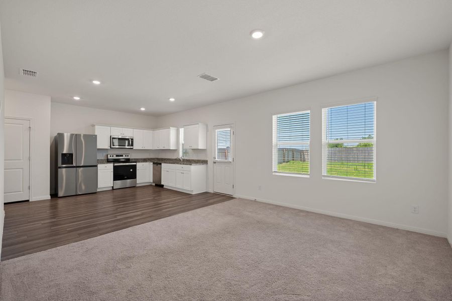Spacious, unfurnished interior of a new home in Cottonwood Farms, Hutto (Image 12). Spacious, unfurnished interior of a new home in Cottonwood Farms, Hutto (Image 12).