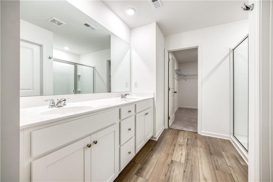Furnished interior view inside a new home in Watson Farms, Loganville (Image 8). Furnished interior view inside a new home in Watson Farms, Loganville (Image 8).