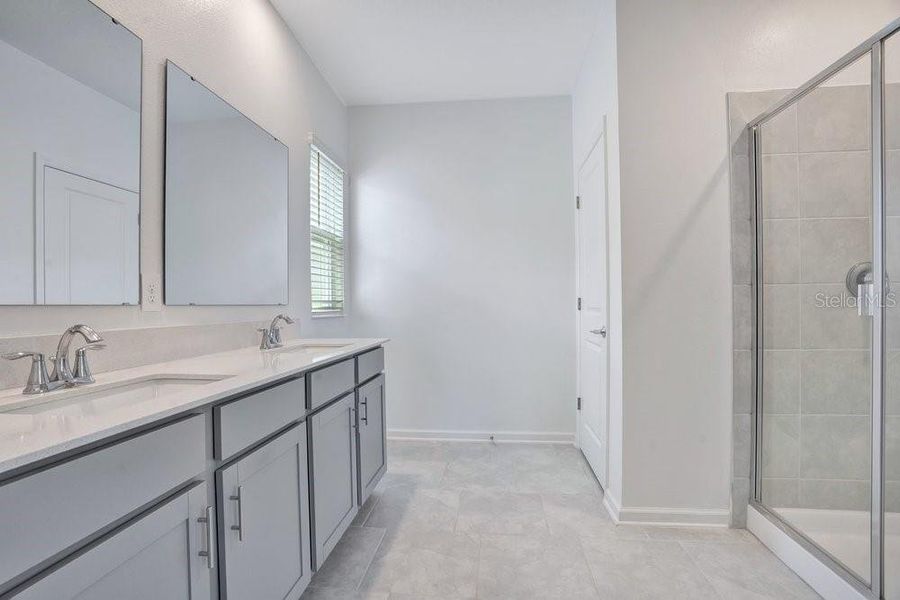 Furnished interior view inside a new home in Wellness Ridge, Clermont (Image 12).