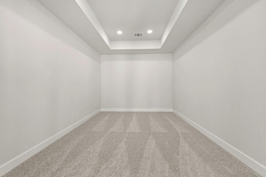 Representative image. Features, selections and colors may vary.