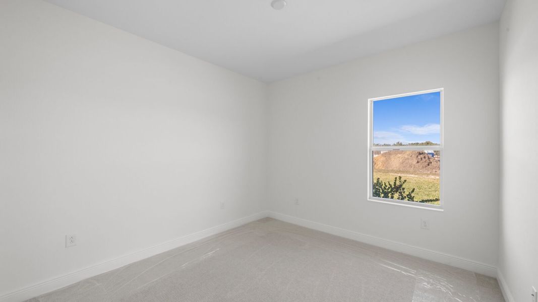 Spacious, unfurnished interior of a new home in Verandah, Fort Myers (Image 19).