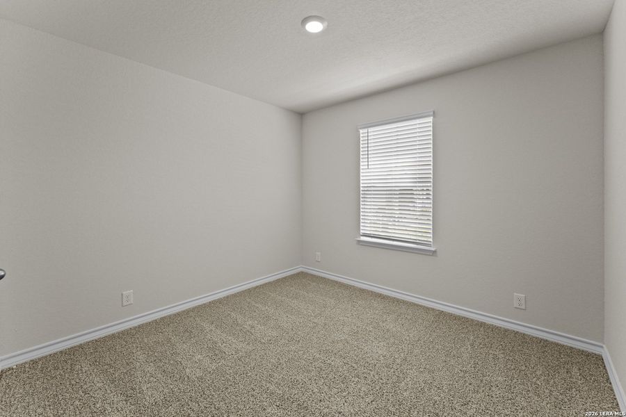 Spacious, unfurnished interior of a new home in Brookstone Creek, San Antonio (Image 25).
