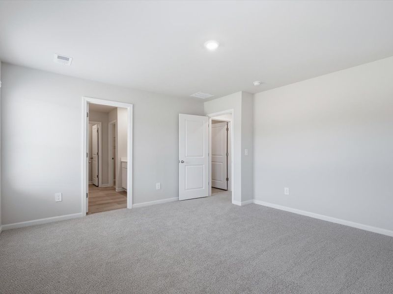 Spacious, unfurnished interior of a new home in Pleasant Brook, Greenville (Image 14). Spacious, unfurnished interior of a new home in Pleasant Brook, Greenville (Image 14).