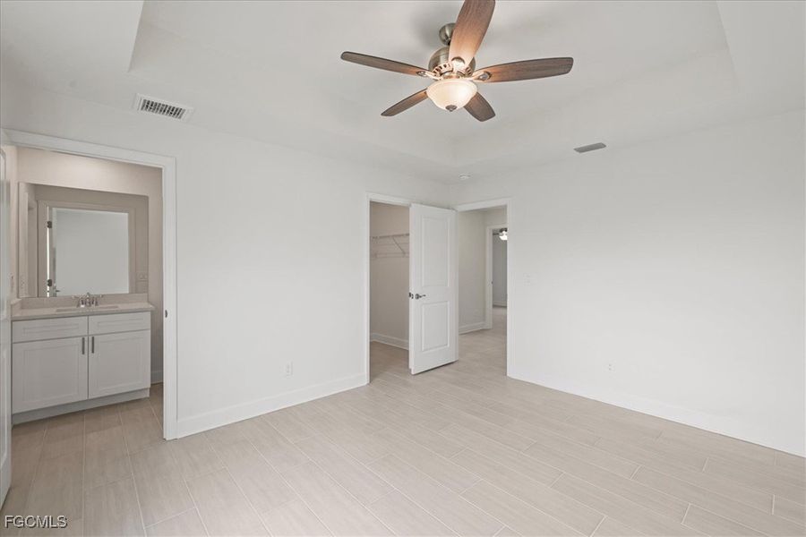 Spacious, unfurnished interior of a new home in Cape Coral, Cape Coral (Image 25). Spacious, unfurnished interior of a new home in Cape Coral, Cape Coral (Image 25).