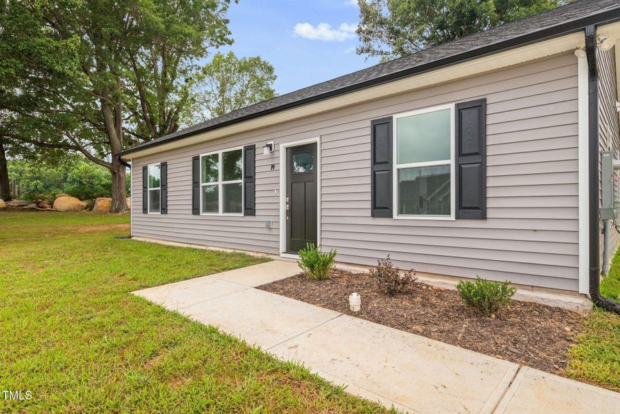 5-web-or-mls-19-southern-village-dr 5-web-or-mls-19-southern-village-dr