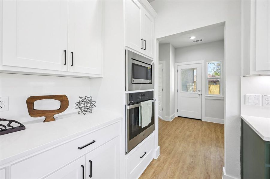 Furnished interior view inside a new home in , Dallas (Image 16).