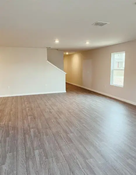 Spacious, unfurnished interior of a new home in Villages of Mayfield, Cleburne (Image 4). Spacious, unfurnished interior of a new home in Villages of Mayfield, Cleburne (Image 4).