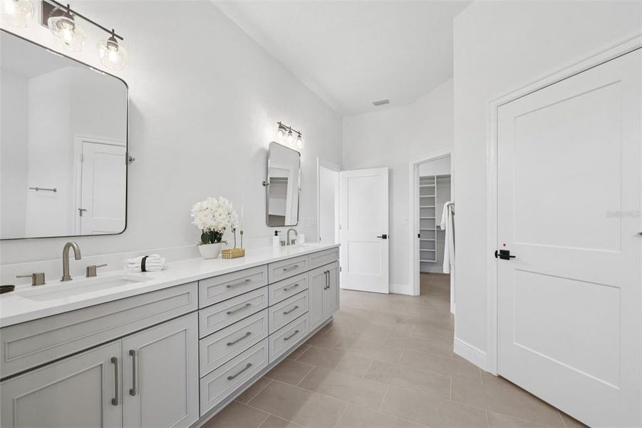 Furnished interior view inside a new home in , Tampa (Image 9).