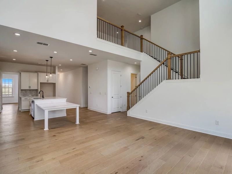 Sample Photo: Family Room