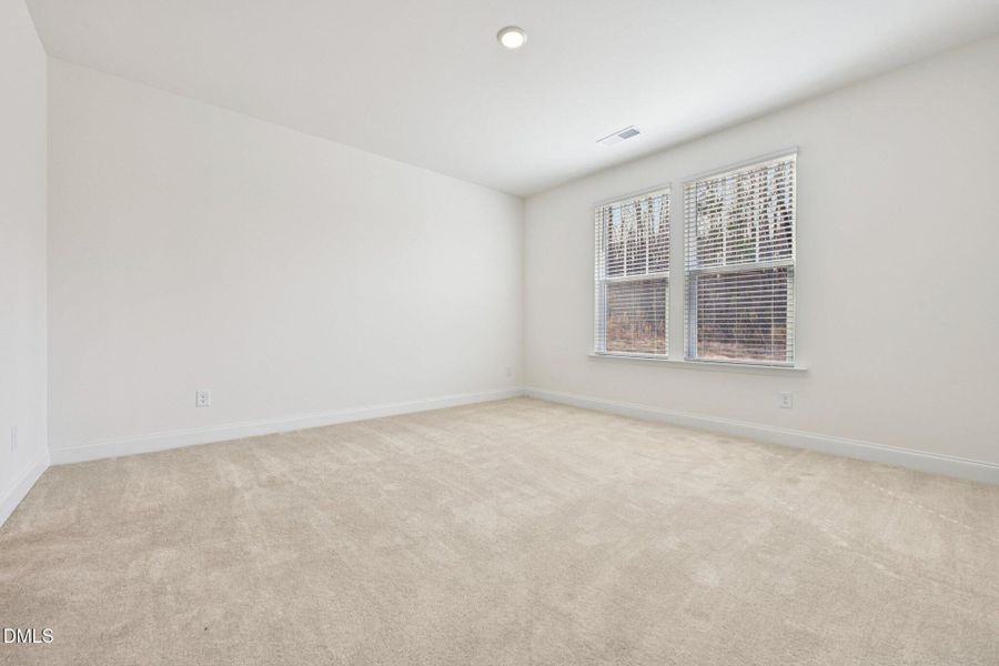 22-web-or-mls-Favored Ave-S2002-022 22-web-or-mls-Favored Ave-S2002-022