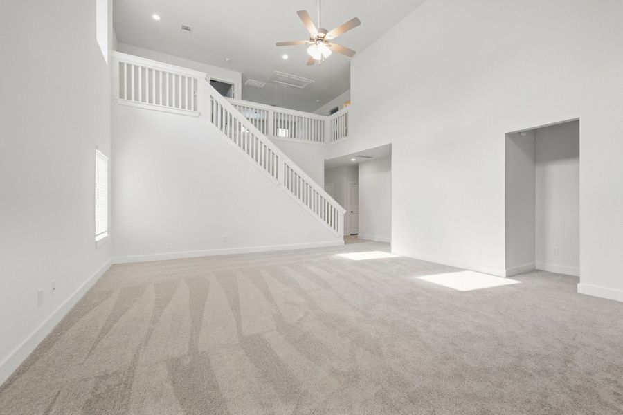 Spacious, unfurnished interior of a new home in Pecan Estates, Crosby (Image 47).