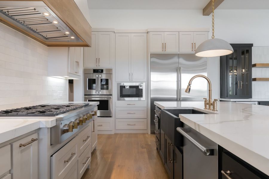 Furnished interior view inside a new home in Montclair, Prosper (Image 34).
