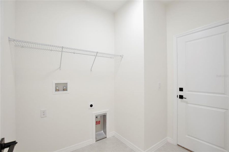 Spacious, unfurnished interior of a new home in , Groveland (Image 29).