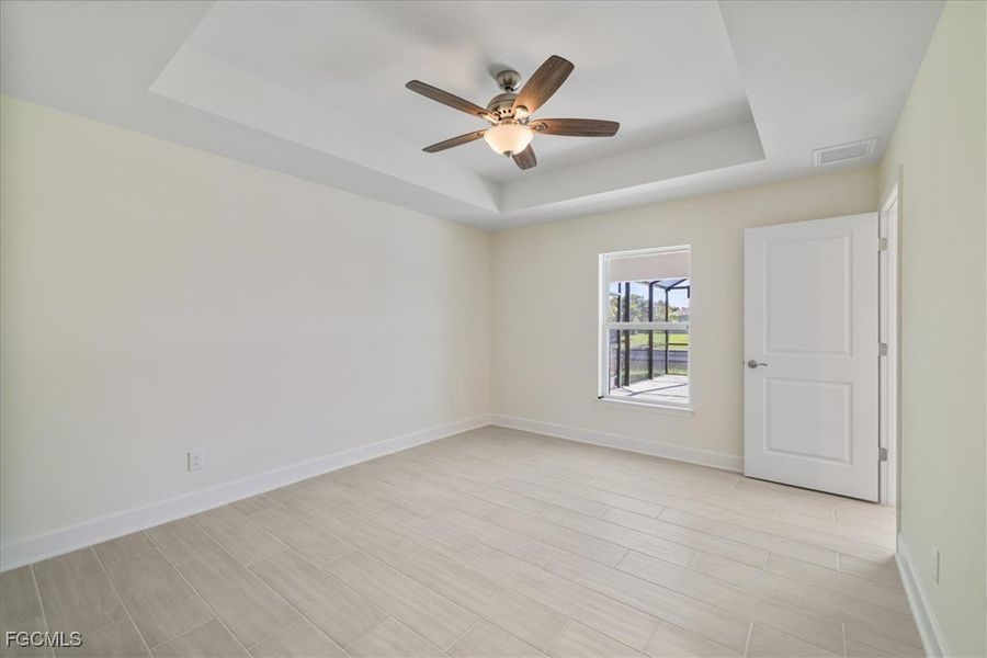 Spacious, unfurnished interior of a new home in Cape Coral, Cape Coral (Image 25). Spacious, unfurnished interior of a new home in Cape Coral, Cape Coral (Image 25).