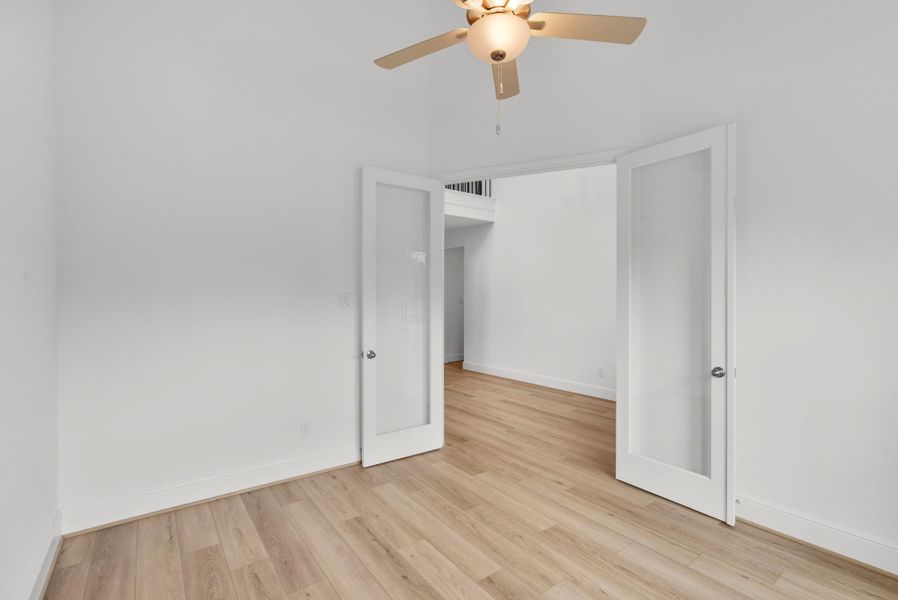 Spacious, unfurnished interior of a new home in Colton, Montgomery (Image 17).