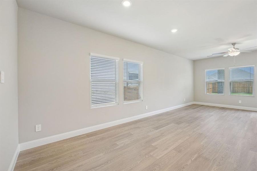 Photo is not of the actual home, but is an inspirational photo of builder’s model home and may depict options, furnishings, and/or decorator features that are not included. Photo is not of the actual home, but is an inspirational photo of builder’s model home and may depict options, furnishings, and/or decorator features that are not included.