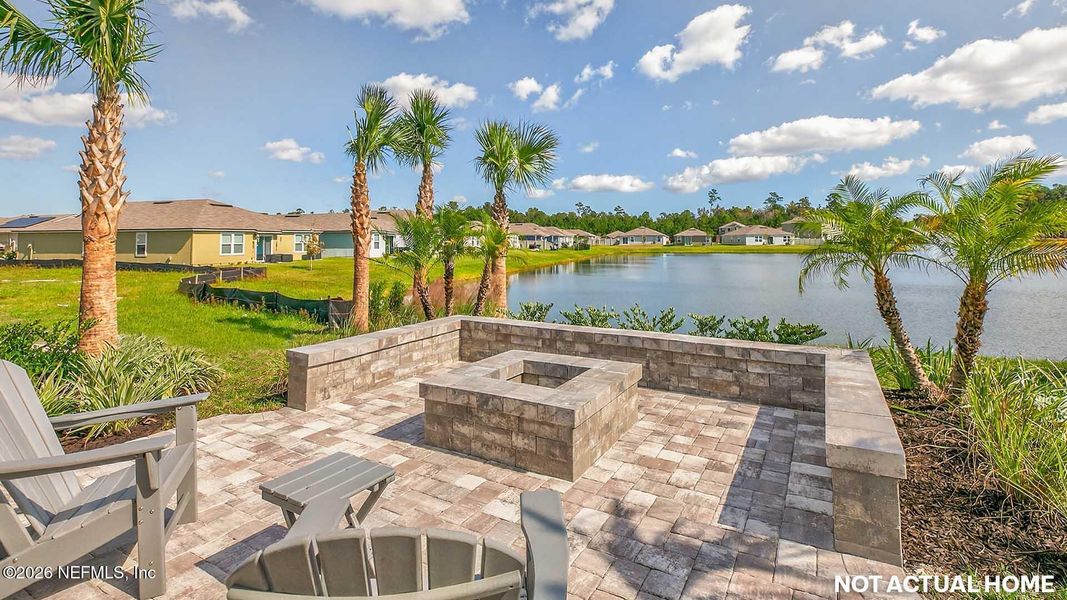 Exterior details and patio area of a home in Rookery, Green Cove Springs (Image 2).
