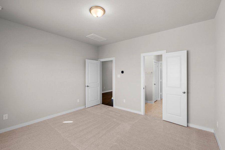 Spacious, unfurnished interior of a new home in Windrose Green, Angleton (Image 15).