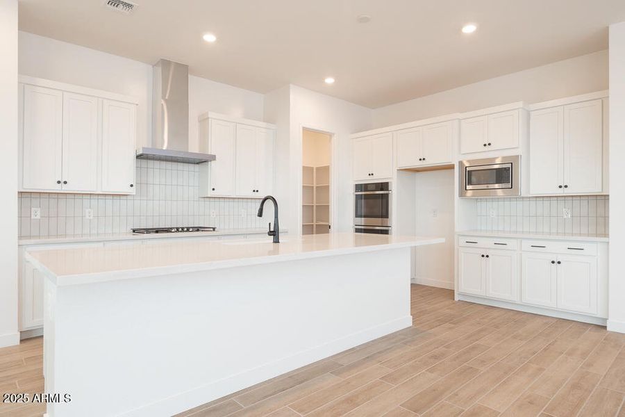 Tri Pointe Terraza 4 - Kitchen-1MLS Tri Pointe Terraza 4 - Kitchen-1MLS