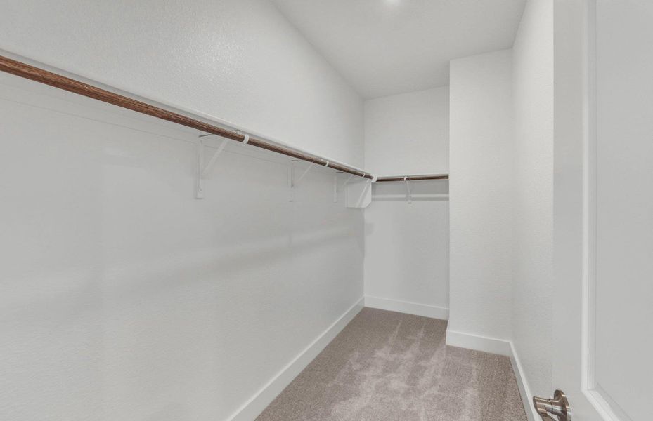 Spacious, unfurnished interior of a new home in Saddleback at Santa Rita Ranch, Liberty Hill (Image 19).