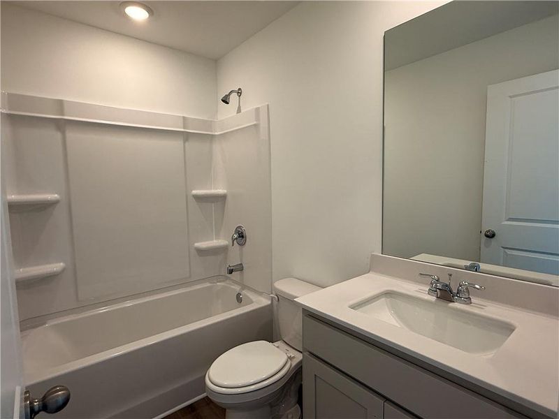 Furnished interior view inside a new home in Leydenview, Mableton (Image 9). Furnished interior view inside a new home in Leydenview, Mableton (Image 9).