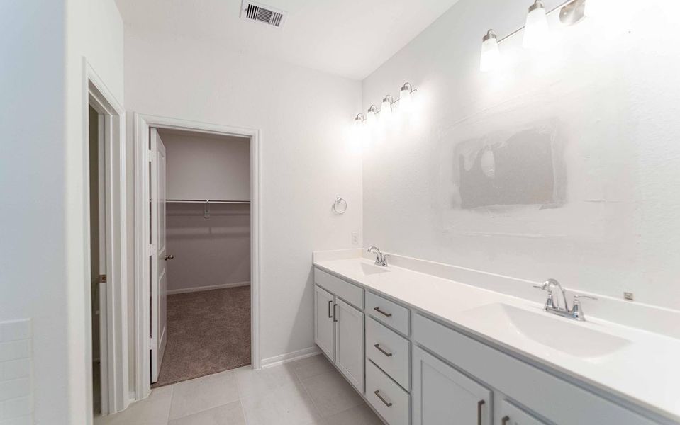 Image 6 of a home in Martha's Vineyard.