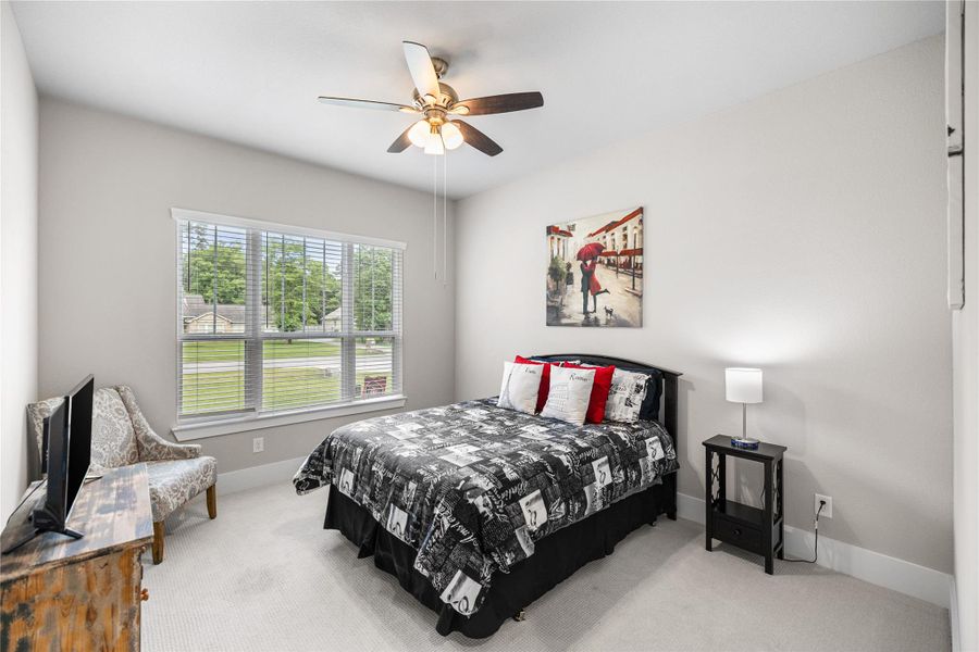 Furnished interior view inside a new home in Ridgelake Shores, Montgomery (Image 39).