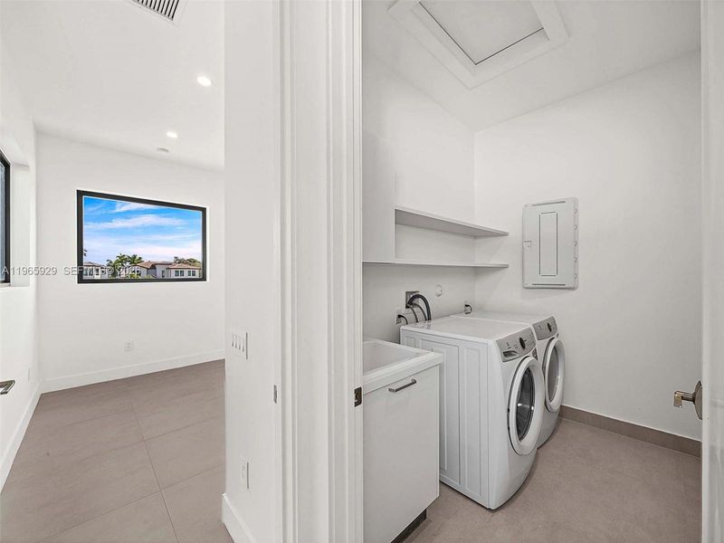 Furnished interior view inside a new home in , Hollywood (Image 12).