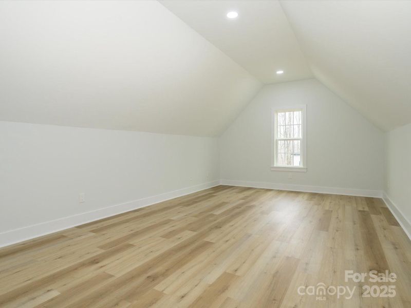 Upstairs Bonus Room