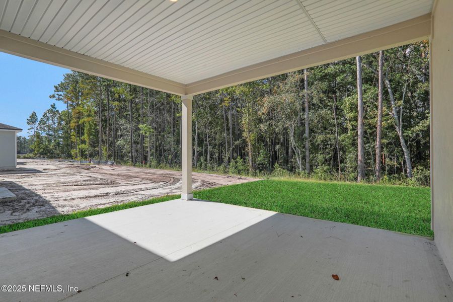 Exterior details and patio area of a home in Bellbrooke, Jacksonville (Image 25). Exterior details and patio area of a home in Bellbrooke, Jacksonville (Image 25).