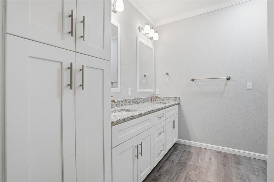 Furnished interior view inside a new home in , Granbury (Image 7).