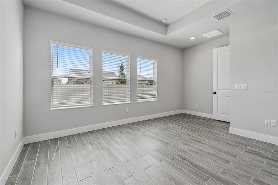 Spacious, unfurnished interior of a new home in The Peninsula at Rhodine Lake, Riverview (Image 35). Spacious, unfurnished interior of a new home in The Peninsula at Rhodine Lake, Riverview (Image 35).